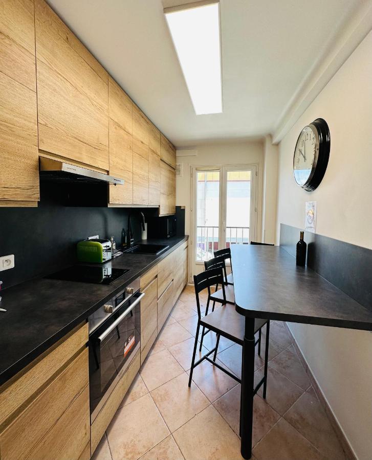 The Nice - 3 Rooms, 3Air Cond, 3Tv, 3Fans, 2 Wc, Wifi Everywhere 5Min Aeroport, Train, Beach, 1Min Tram, 15 Min Centre, Port, Parking Possible Luaran gambar