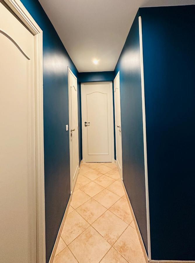 The Nice - 3 Rooms, 3Air Cond, 3Tv, 3Fans, 2 Wc, Wifi Everywhere 5Min Aeroport, Train, Beach, 1Min Tram, 15 Min Centre, Port, Parking Possible Luaran gambar